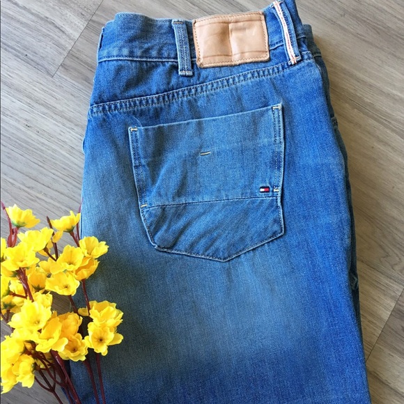VINTAGE TOMMY HILFIGER JEANS! - Picture 2 of 4